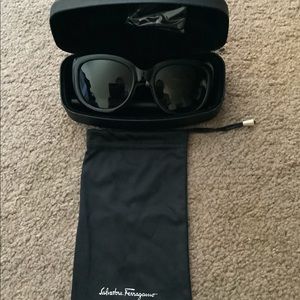 Salvatore Ferragamo 57mm Oversized Sunglasses